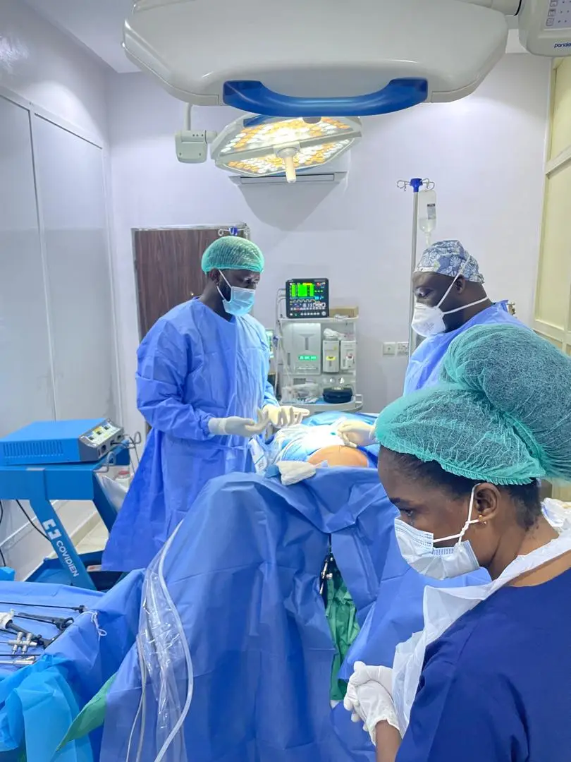 doctors in the theatre perfoming a laparoscopic surgery at clearview Hospital lekki